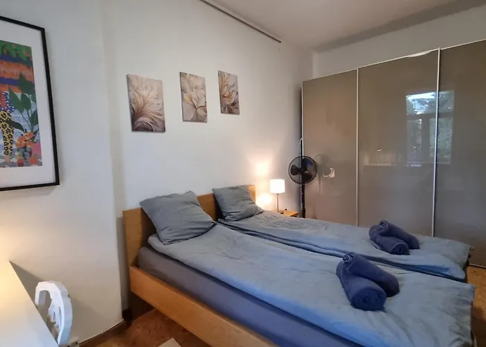 Center, High Ceilings, 75m2 2br Free Parking タリン