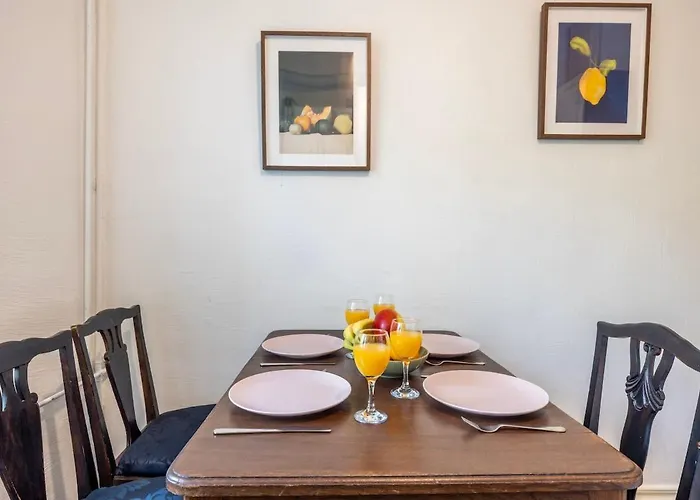 Apartman Center, High Ceilings, 75m2 2br Free Parking Tallinn