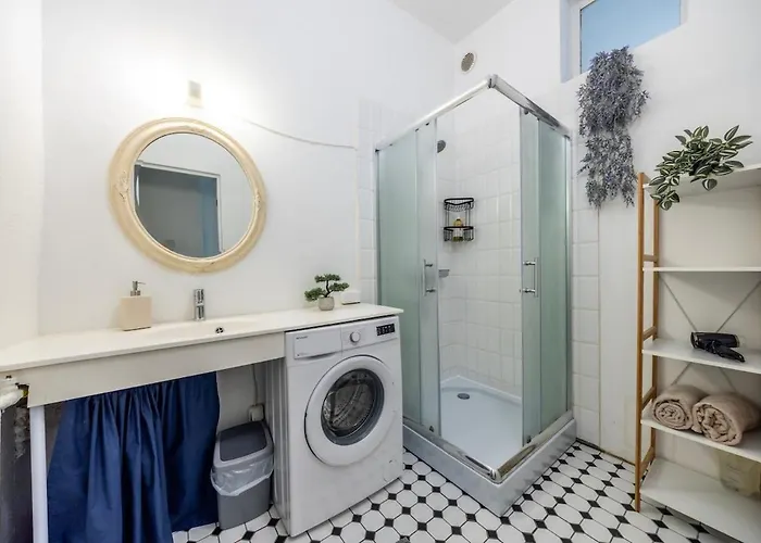 Center, High Ceilings, 75m2 2br Free Parking Appartement Tallinn