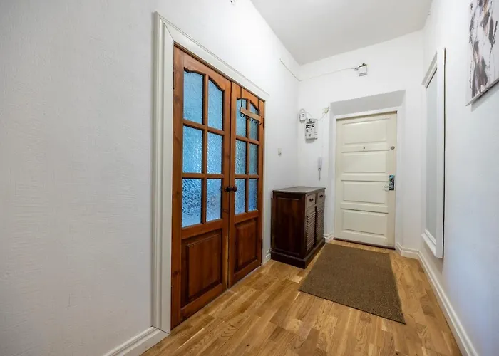 アパート Center, High Ceilings, 75m2 2br Free Parking