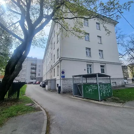 Appartamento Center, High Ceilings, 75m2 2br Free Parking Reval