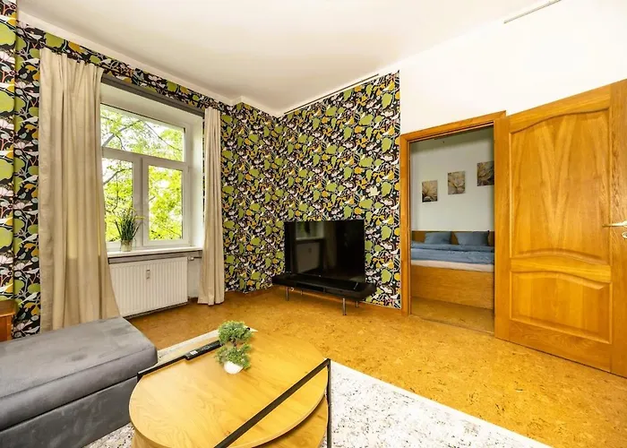 Appartamento Center, High Ceilings, 75m2 2br Free Parking Reval